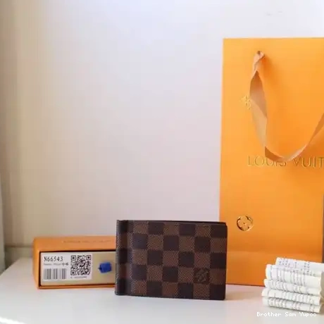20B570303 Bags LV 0522